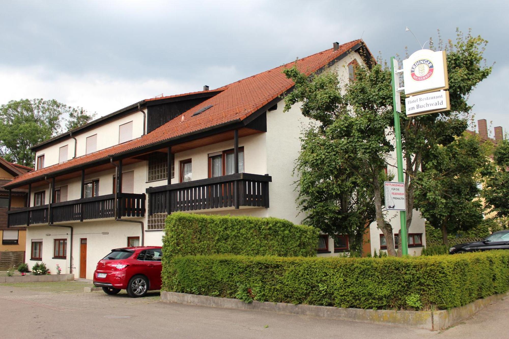 Hotel Am Buchwald Эсслинген Экстерьер фото